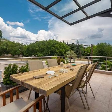 Το Σπίτι Δίπλα Από Το Ποτάμι Apartment ตริกาลา ภายนอก รูปภาพ