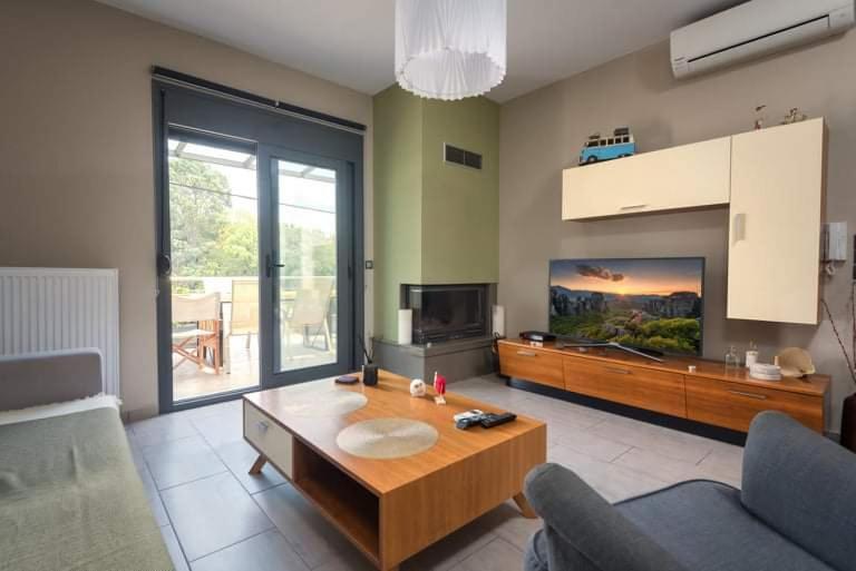 Το Σπίτι Δίπλα Από Το Ποτάμι Apartment ตริกาลา ภายนอก รูปภาพ